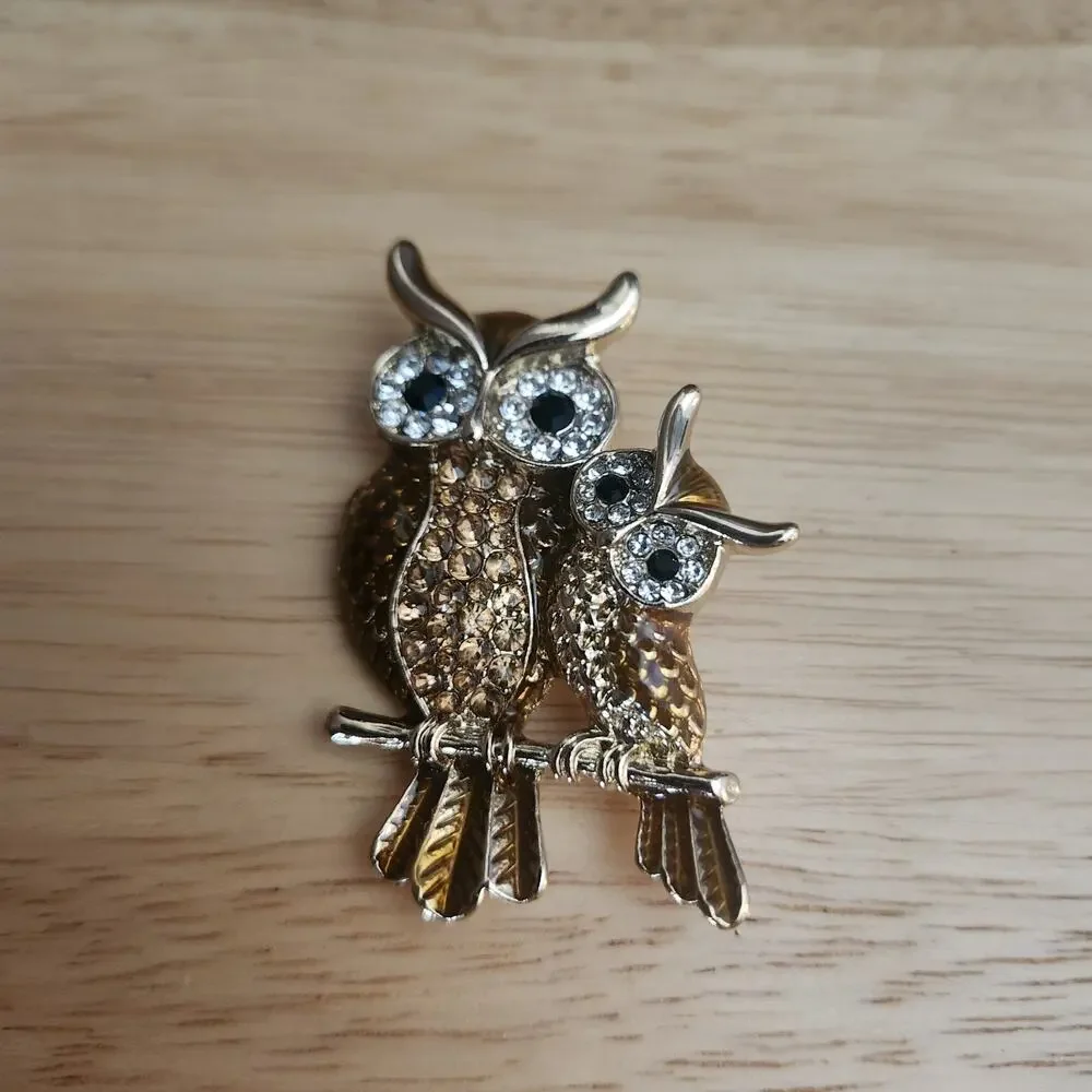 Napier 2 Owls on Branch Brooch Pin Mom w Baby Owl Enamel Gold Tone